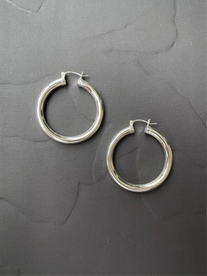 Boss | Power Hoops (3 Colours) | Lady Estere Jewellery | Worldwide Shipping 14K 18K Solid Gold Lab Grown Diamond Moissanite White Yellow