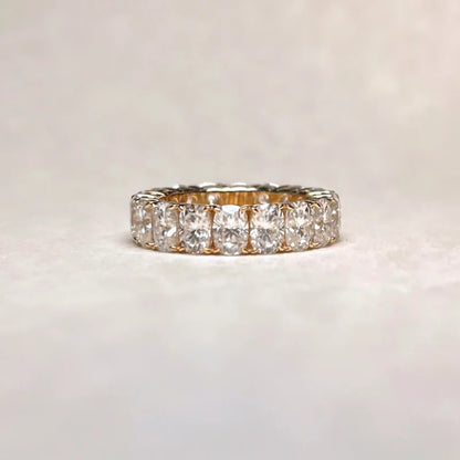 Cushion Cut Eternity Ring | Lady Estere Jewellery | Worldwide Shipping 14K 18K Solid Gold Lab-Grown Diamond Moissanite White Yellow Rose