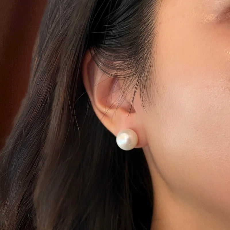Edison | Jumbo Pearl Studs White (Solid Gold) | Lady Estere Jewellery | Worldwide Shipping 14K 18K Solid Gold Lab Grown Diamond Moissanite