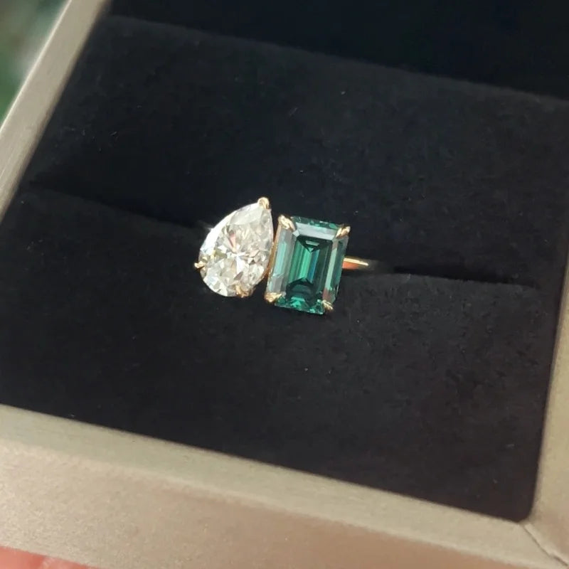 Forest Green Moissanite Toi Et Moi Ring (Solid gold) | Lady Estere Jewellery | Worldwide 14K 18K Solid Gold Lab-Grown Diamond White Yellow