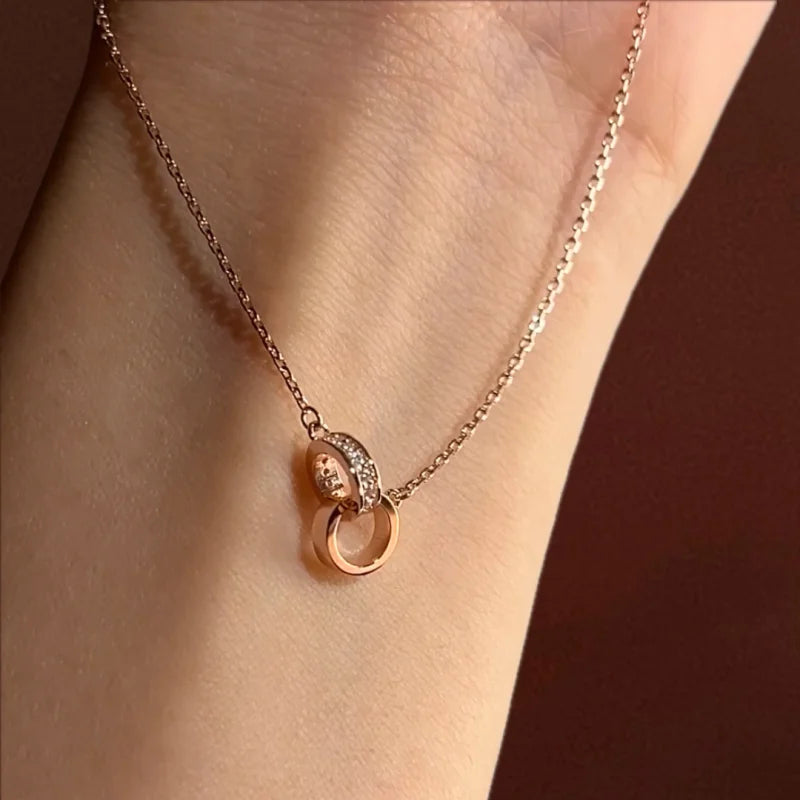 Harmony | Interlocking Links Necklace (Solid Gold) | Lady Estere Jewellery | Worldwide 14K 18K Solid Gold Lab Grown Diamond Moissanite