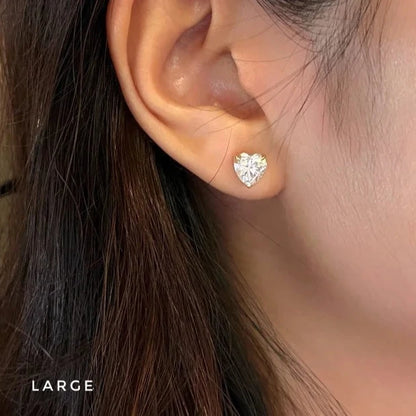 Heart | Moissanite Earring Studs (Solid gold) | Lady Estere Jewellery | Worldwide Shipping 14K 18K Solid Gold Lab - Grown Diamond White