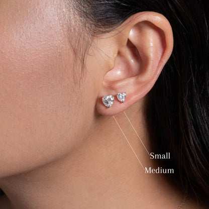 Heart | Moissanite Earring Studs (Solid gold) | Lady Estere Jewellery | Worldwide Shipping 14K 18K Solid Gold Lab-Grown Diamond White