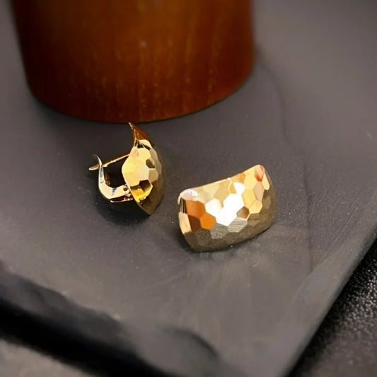 Honeycomb | Post & Clip Earring (Solid Gold) | Lady Estere Jewellery | Worldwide Shipping 14K 18K Solid Gold Lab-Grown Diamond Moissanite