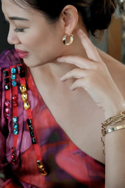 In The Flow | Large Vintage Hoops (Solid Gold) | Lady Estere Jewellery | Worldwide 14K 18K Solid Gold Lab-Grown Diamond Moissanite White