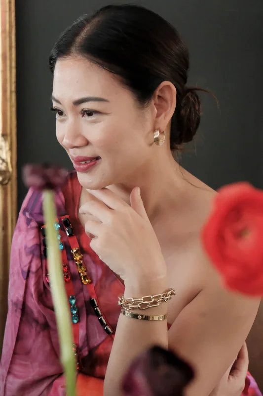 In The Flow | Large Vintage Hoops (Solid Gold) | Lady Estere Jewellery | Worldwide 14K 18K Solid Gold Lab-Grown Diamond Moissanite White