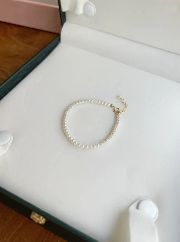Micro Pearls | 3mm Natural Freshwater Pearl Bracelet | Lady Estere Jewellery | Worldwide 14K 18K Solid Gold Lab-Grown Diamond Moissanite