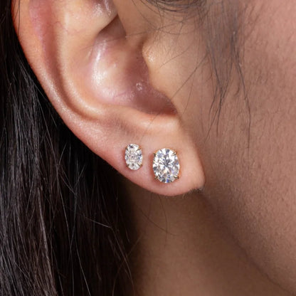 Oval | Moissanite Earring Studs (Solid gold) | Lady Estere Jewellery | Worldwide Shipping 14K 18K Solid Gold Lab-Grown Diamond White Yellow