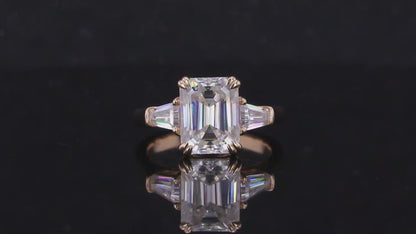 Emerald Cut | Classic HW Engagement Ring (Solid Gold)