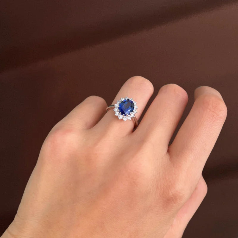 Princess-D Blue Sapphire Diamond Halo Ring (Solid gold) | Lady Estere Jewellery 14K 18K Solid Gold Lab-Grown Moissanite White Yellow Rose