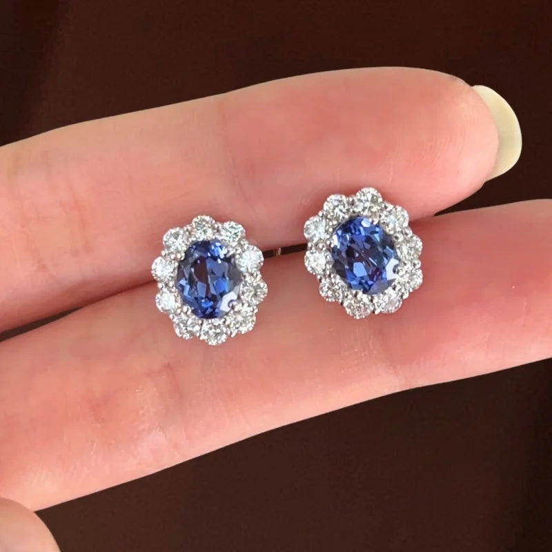 Princess-D Blue Sapphire Diamond Halo Stud Earring (Solid gold) | Lady Estere Jewellery 14K 18K Solid Gold Lab-Grown Moissanite White
