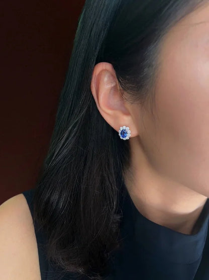 Princess-D Blue Sapphire Diamond Halo Stud Earring (Solid gold) | Lady Estere Jewellery 14K 18K Solid Gold Lab-Grown Moissanite White