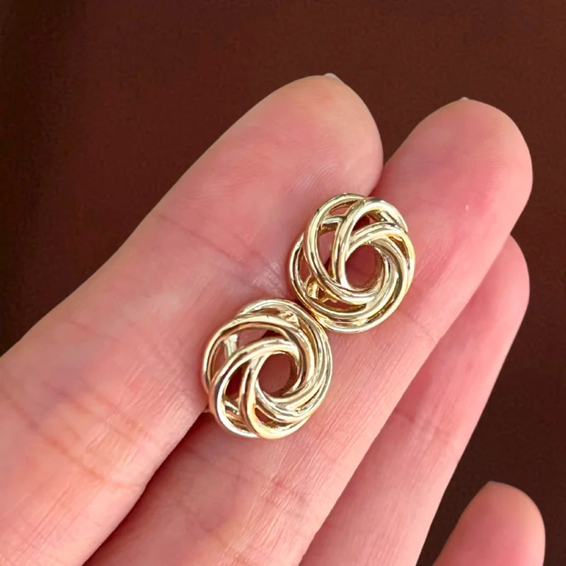 Crème | Vintage Hoop Earrings (Solid Gold) | Lady Estere Jewellery | Worldwide Shipping 14K 18K Solid Gold Lab-Grown Diamond Moissanite
