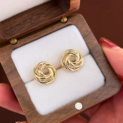 Crème | Vintage Hoop Earrings (Solid Gold) | Lady Estere Jewellery | Worldwide Shipping 14K 18K Solid Gold Lab-Grown Diamond Moissanite