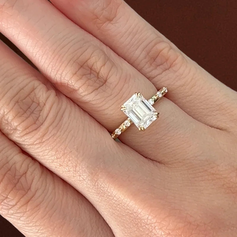 Station | Emerald Cut Solitaire Ring (Solid gold) | Lady Estere Jewellery | Worldwide 14K 18K Solid Gold Lab-Grown Diamond Moissanite White