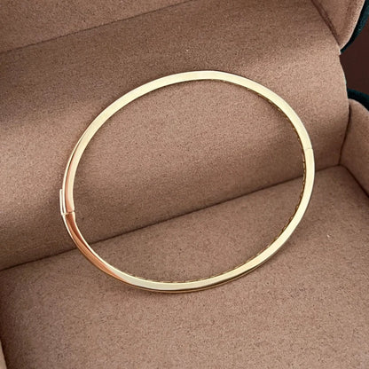 The Mini | Skinny Plain Bangle Bracelet (Solid Gold) | Lady Estere Jewellery | Worldwide 14K 18K Solid Gold Lab Grown Diamond Moissanite