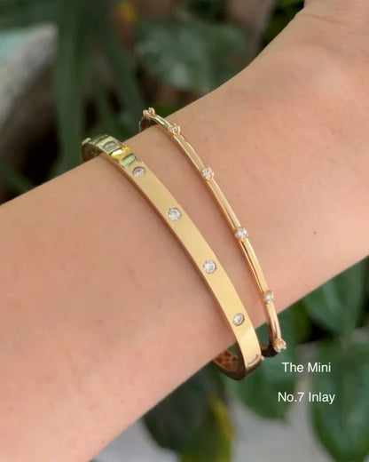 The No.7 | Inlay Diamond Bangle Bracelet (Solid Gold) | Lady Estere Jewellery | Worldwide 14K 18K Solid Gold Lab-Grown Moissanite White