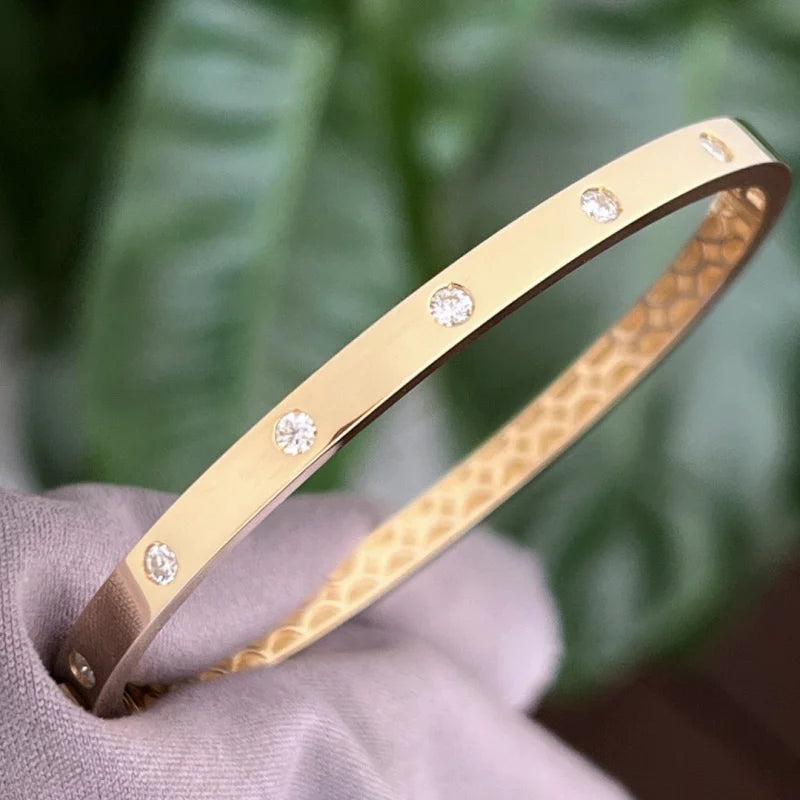 The No.7 | Inlay Diamond Bangle Bracelet (Solid Gold) | Lady Estere Jewellery | Worldwide 14K 18K Solid Gold Lab Grown Moissanite White