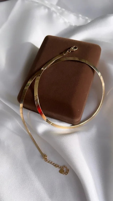 Wonder Woman 4mm | Flat Herringbone Bracelet & Necklace (Solid Gold) | Lady Estere Jewellery 14K 18K Solid Gold Lab - Grown Diamond