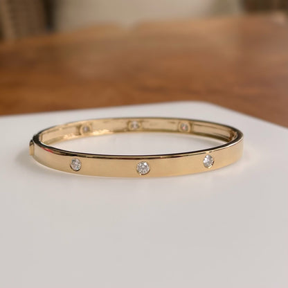 The Oval | Hinged Diamond Bangle Bracelet (Solid Gold)
